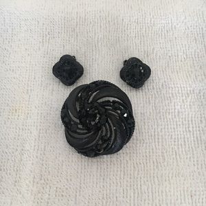 Vintage black stud earrings with matching pin
